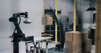 Standard Bots-Case Packing Standard Bots-Case Packing